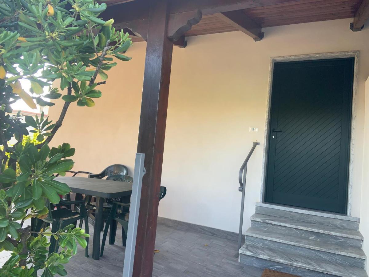 Edoardo E Franca Apartment Minturno Bagian luar foto