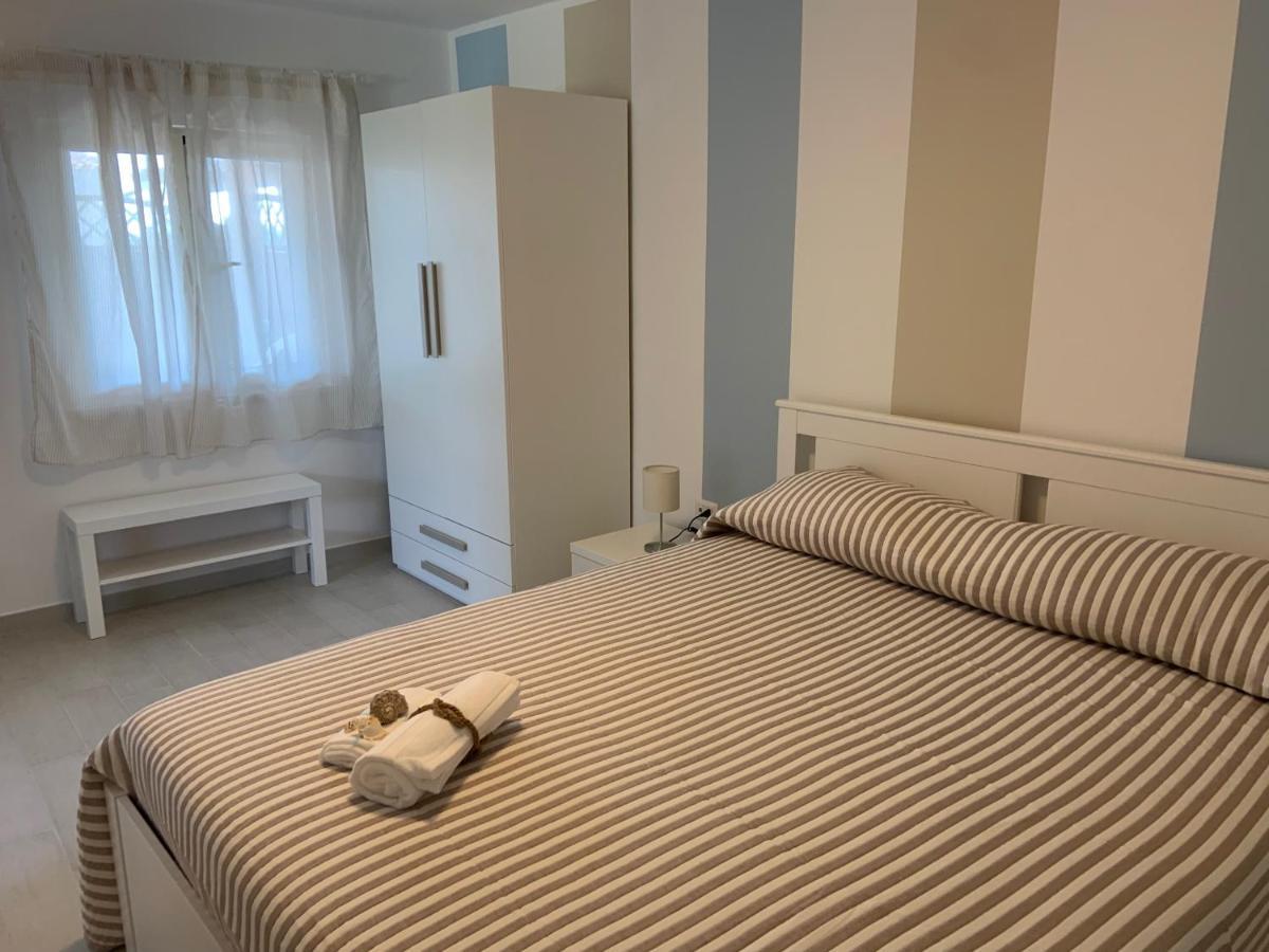 Edoardo E Franca Apartment Minturno Bagian luar foto