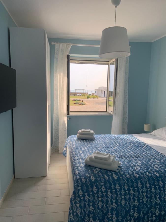 Edoardo E Franca Apartment Minturno Bagian luar foto